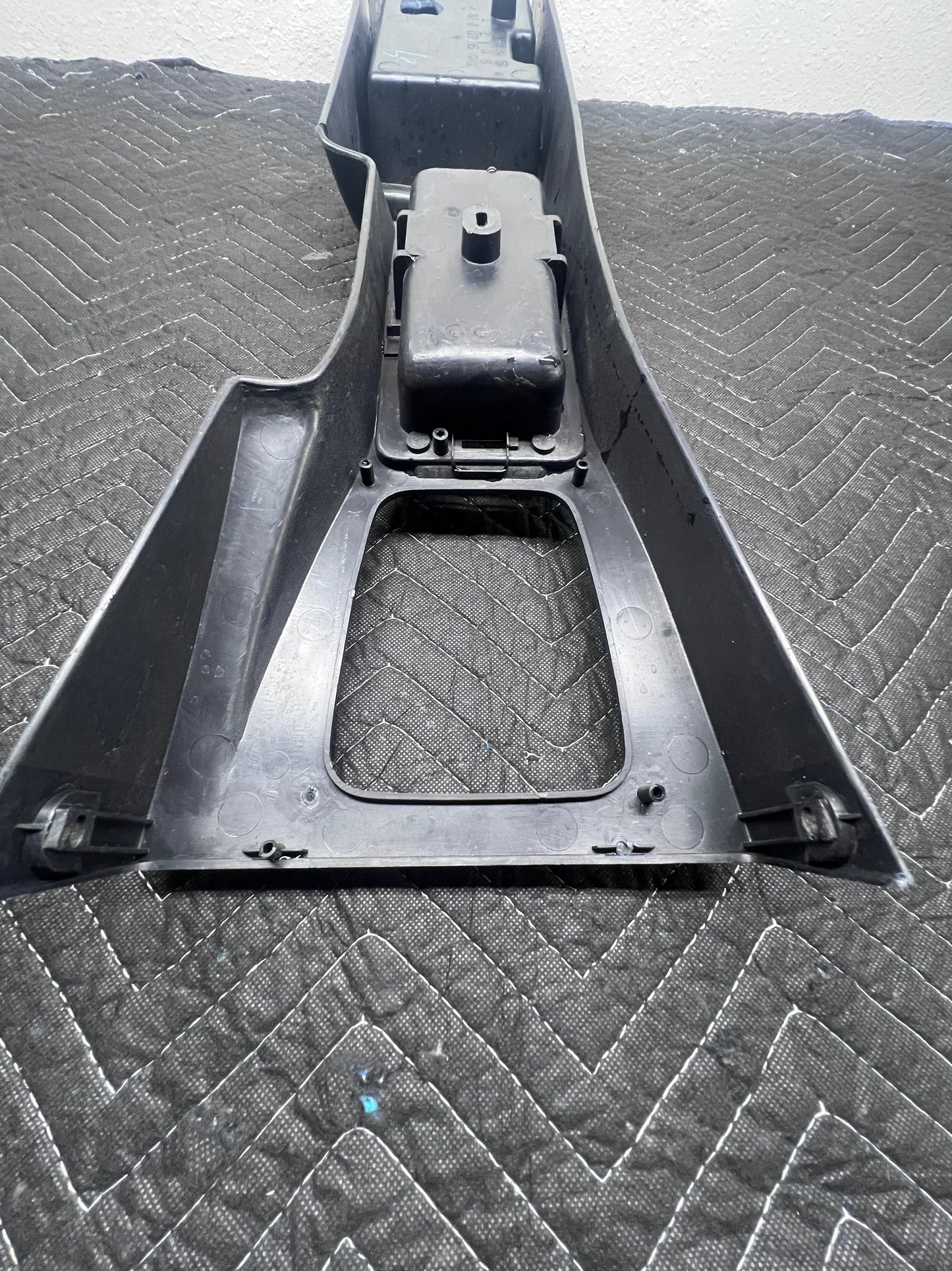 1990–1997 Mazda Miata Center Console with Armrest & OEM Switch Delete Plate – NA6/NA8 Black