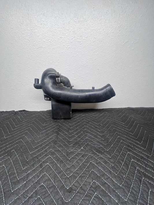 1990–1993 Mazda Miata Intake Resonator – OEM NA6 1.6L BP Engine