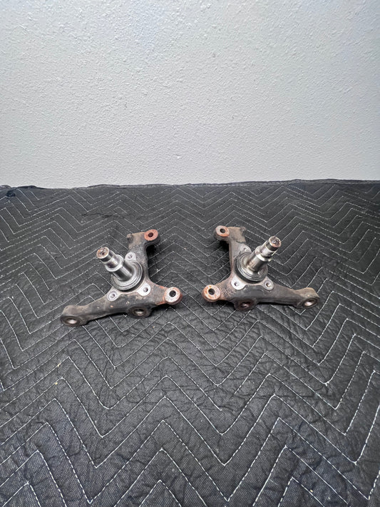 1994–2005 Mazda Miata Front Steering Knuckles – OEM NA8/NB Pair