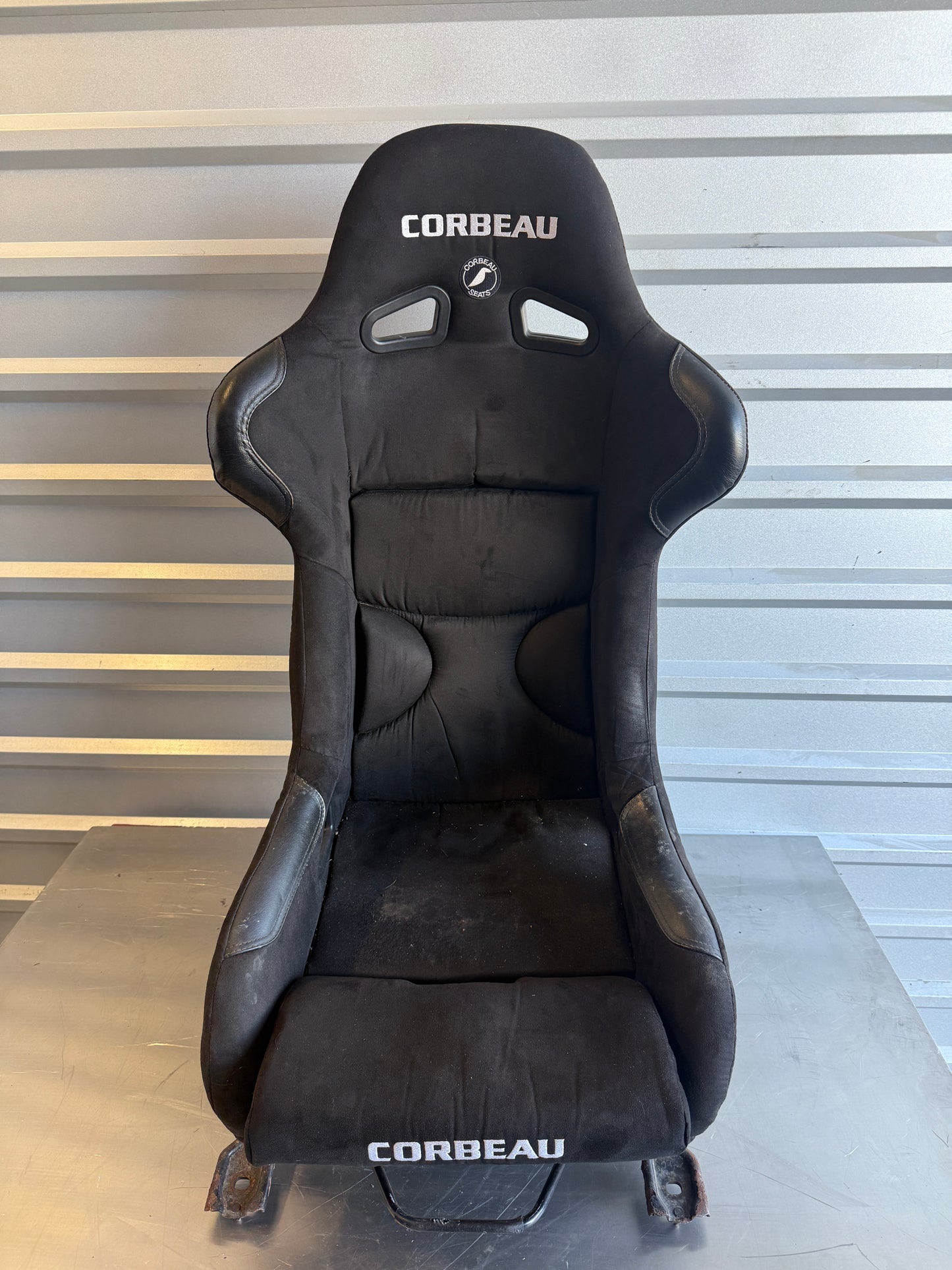 Aftermarket Corbeau Bucket Seat Pair – Universal Fit – Includes Sliders