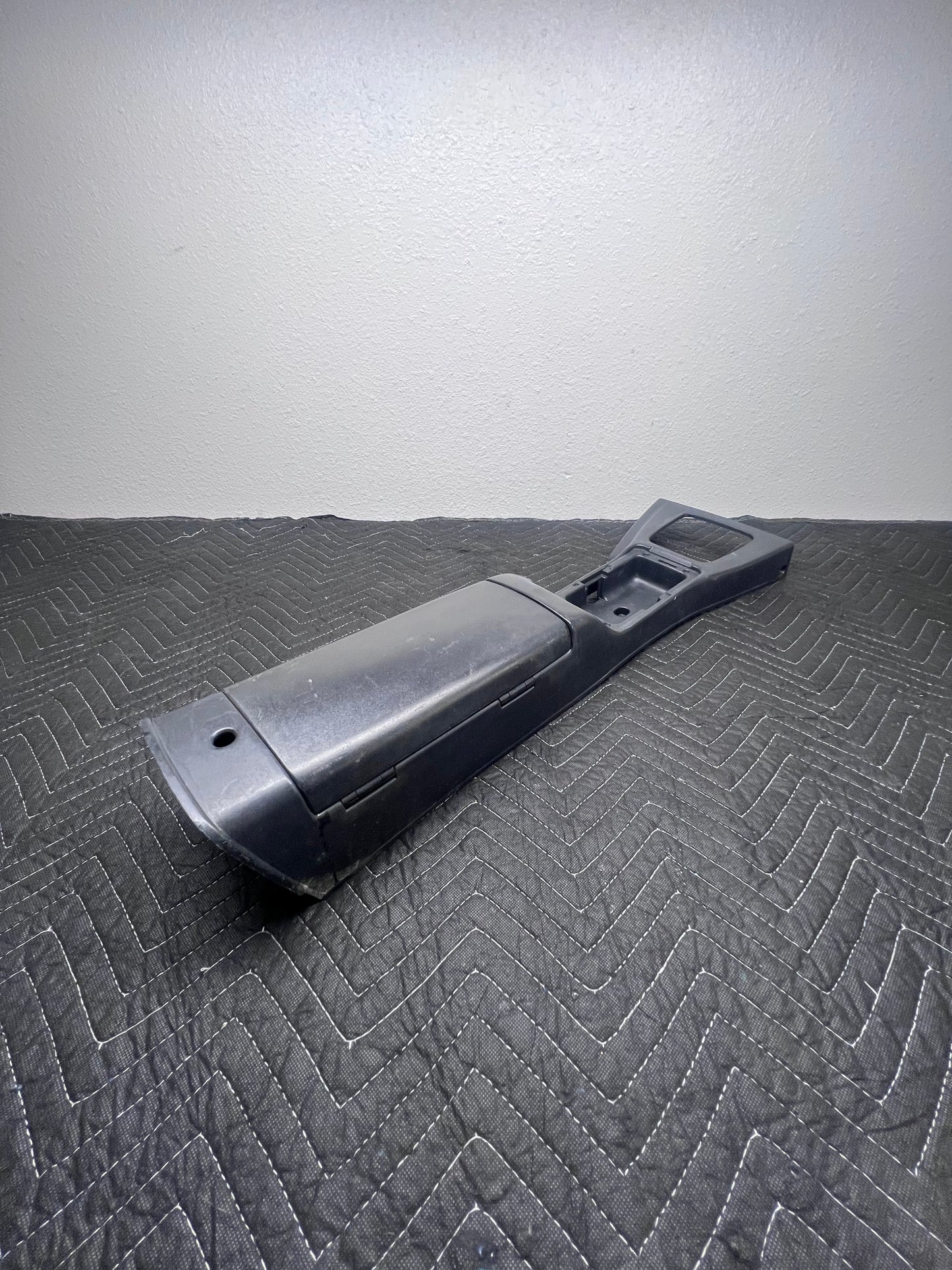1990–1997 Mazda Miata Center Console with Armrest & OEM Switch Delete Plate – NA6/NA8 Black