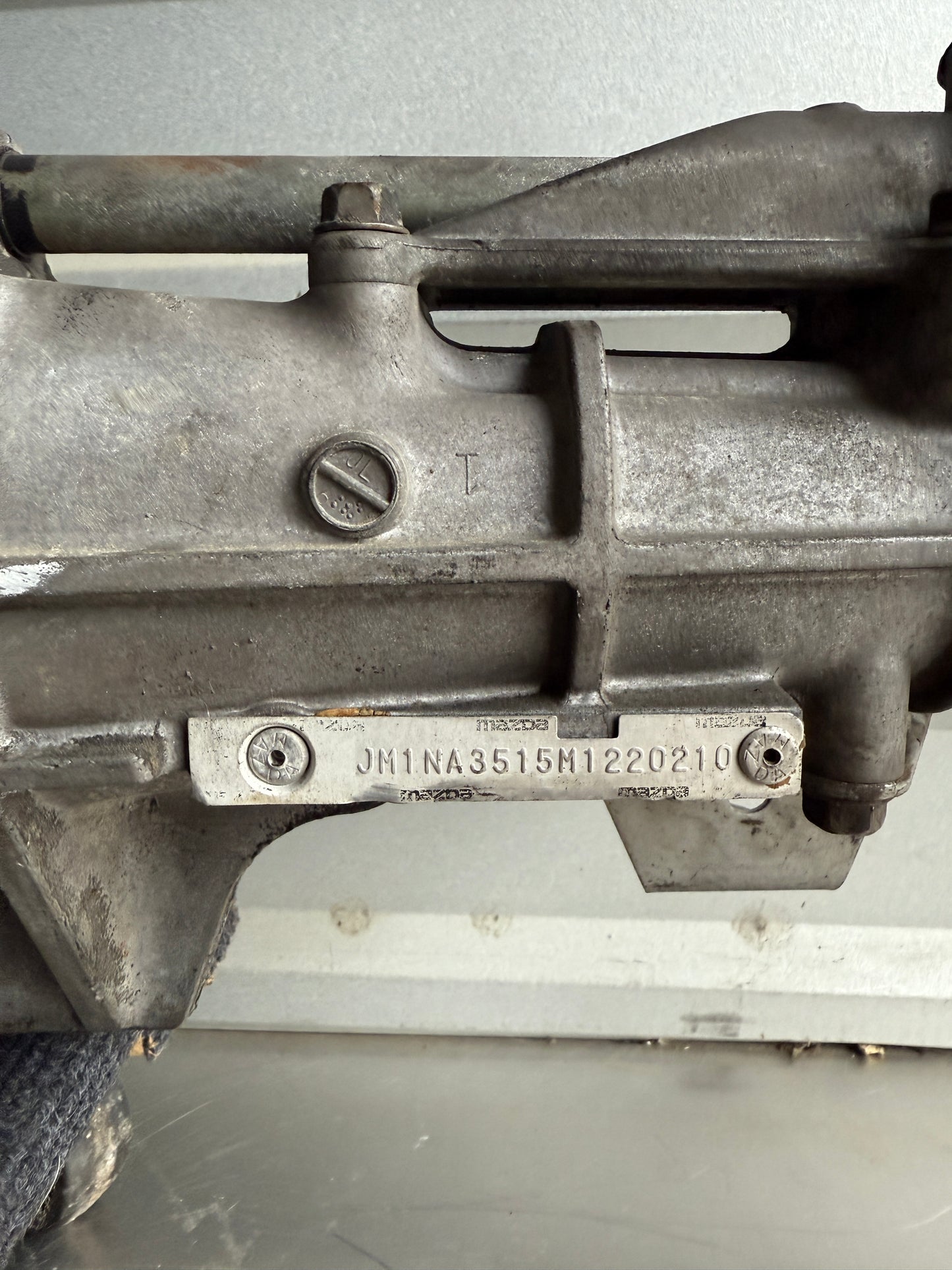 OEM 5-Speed Manual Transmission – 1990-1997 Mazda Miata NA