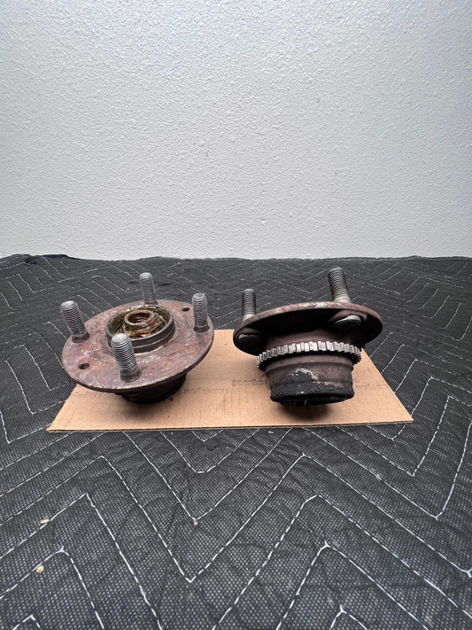 1994–2005 Mazda Miata Front Wheel Hubs – OEM ABS Pair with Studs & Axle Nuts (NA8/NB)