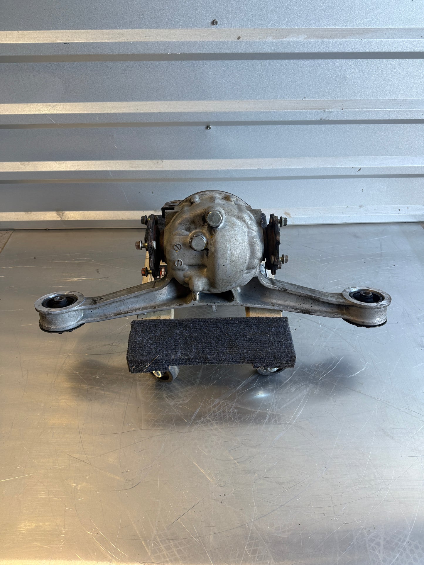 OEM Open Rear Differential w/ Half Shafts – 1990-1993 Mazda Miata NA6