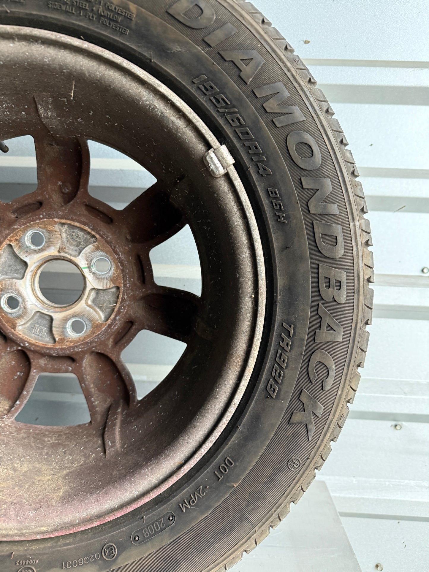 OEM Daisy Wheel & Tire Set (4) – 1990–1997 Mazda Miata NA