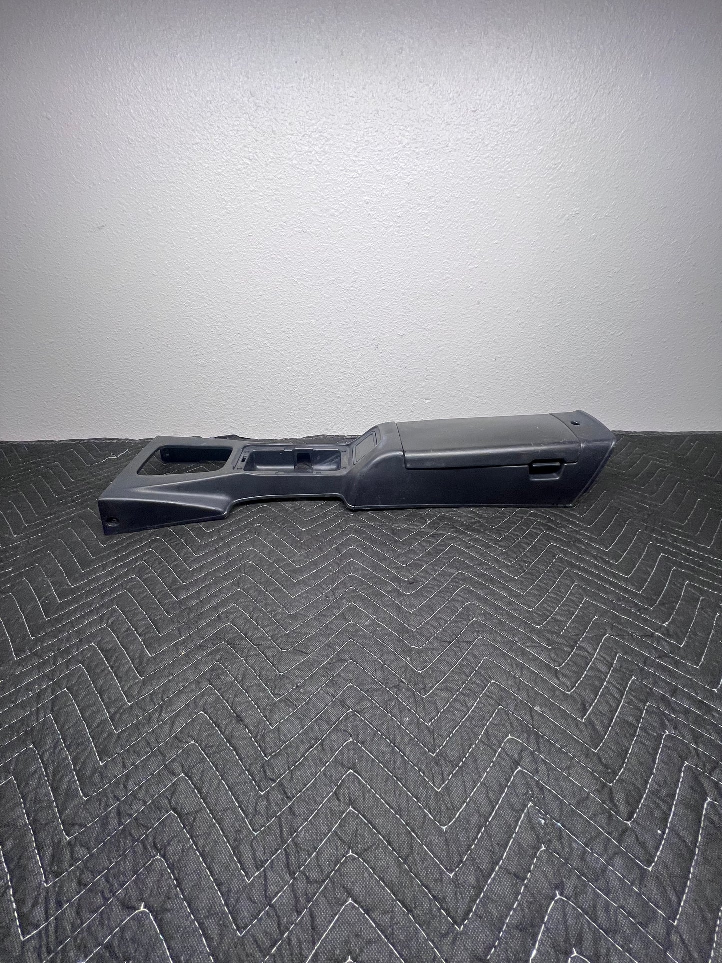 1990–1997 Mazda Miata Center Console with Armrest & OEM Switch Delete Plate – NA6/NA8 Black