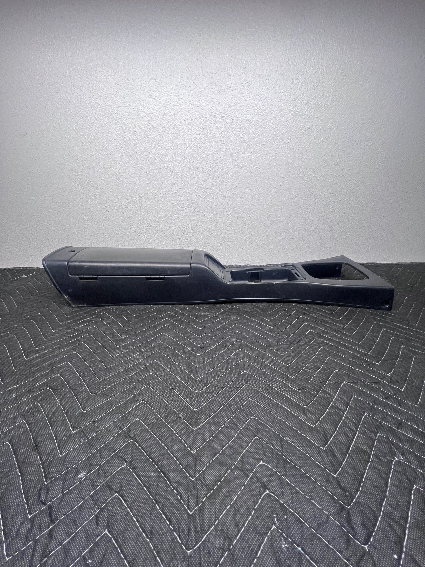 1990–1997 Mazda Miata Center Console with Armrest & OEM Switch Delete Plate – NA6/NA8 Black