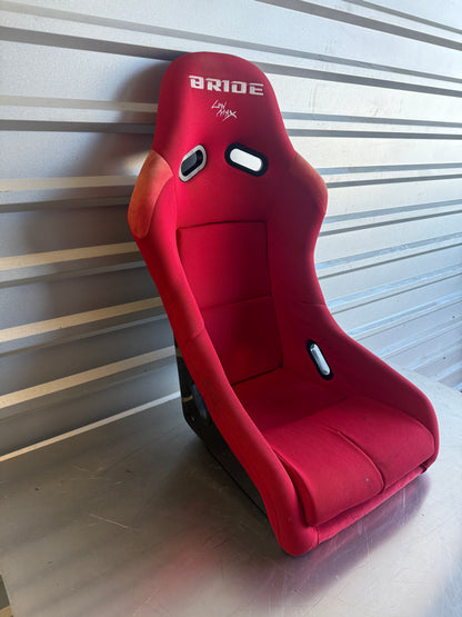 Aftermarket Bride-Style Bucket Seat (Red) – Universal Fit